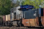 CSX 1776 on Q-434